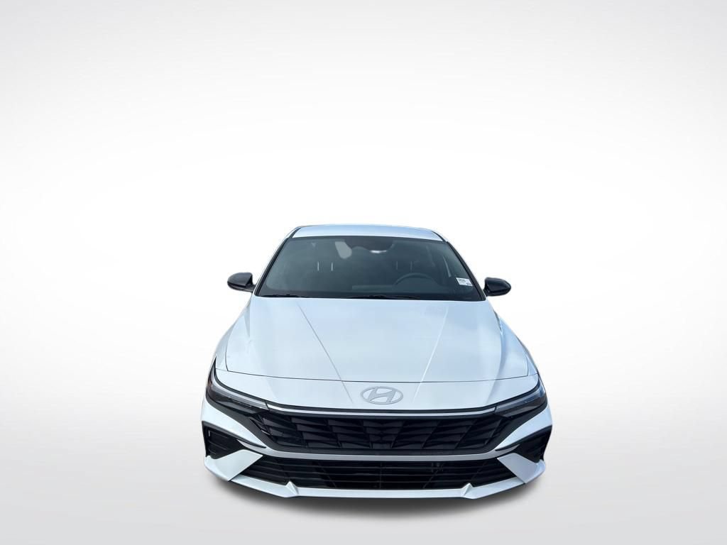 Used 2025 Hyundai Elantra SEL FWD video 2