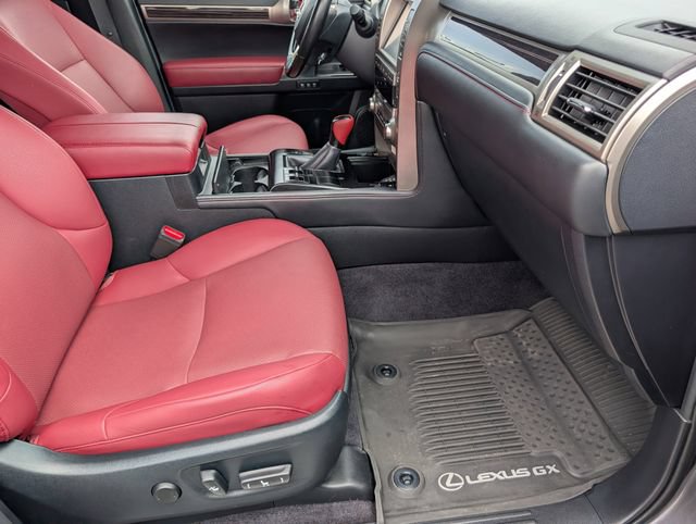 Used 2021 Lexus GX 460 Premium w/ Premium Package AWD/4WD image 30