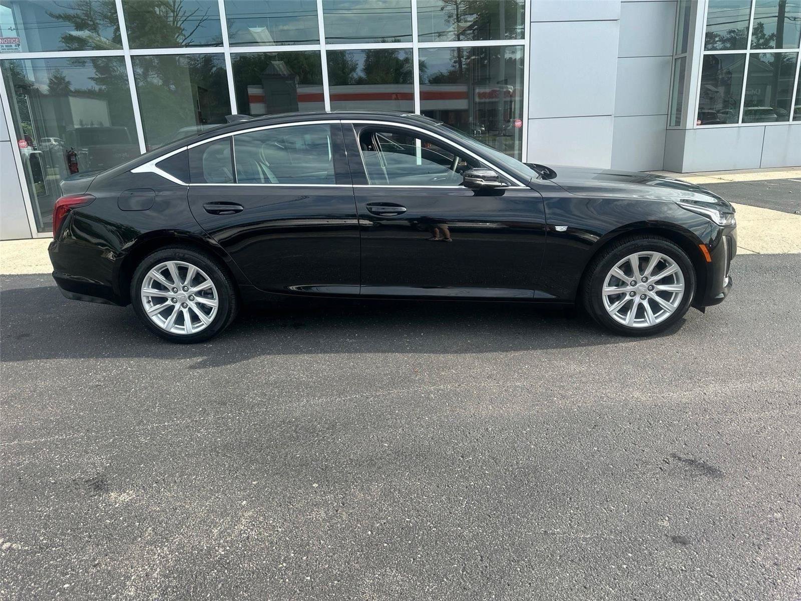 Used 2023 Cadillac CT5 Luxury w/ Sun And Sound Package AWD/4WD image 2