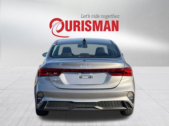 Certified 2023 Kia Forte LXS w/ LXS Technology Package image 3