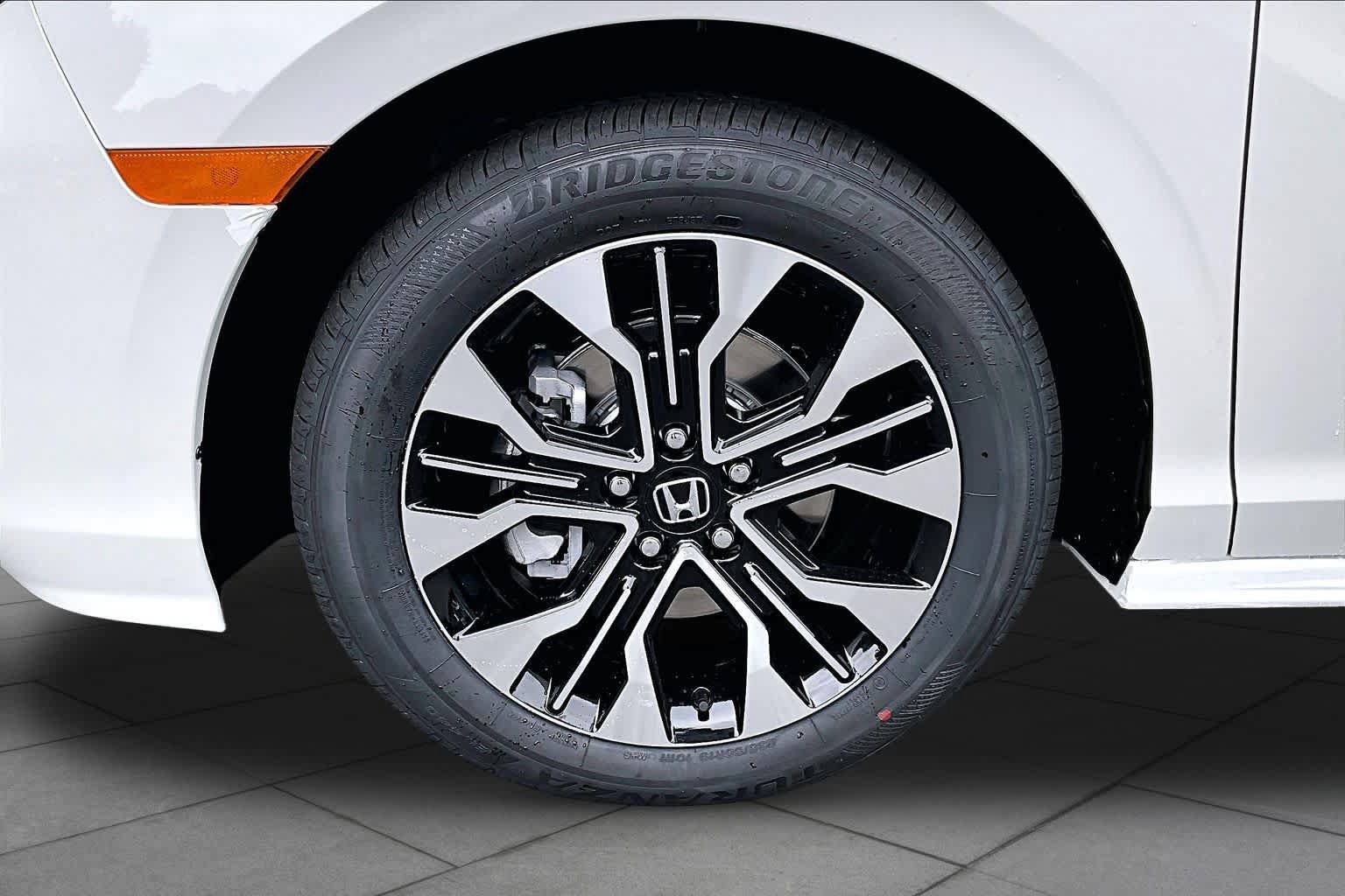 New 2027 Honda Odyssey Elite image 9