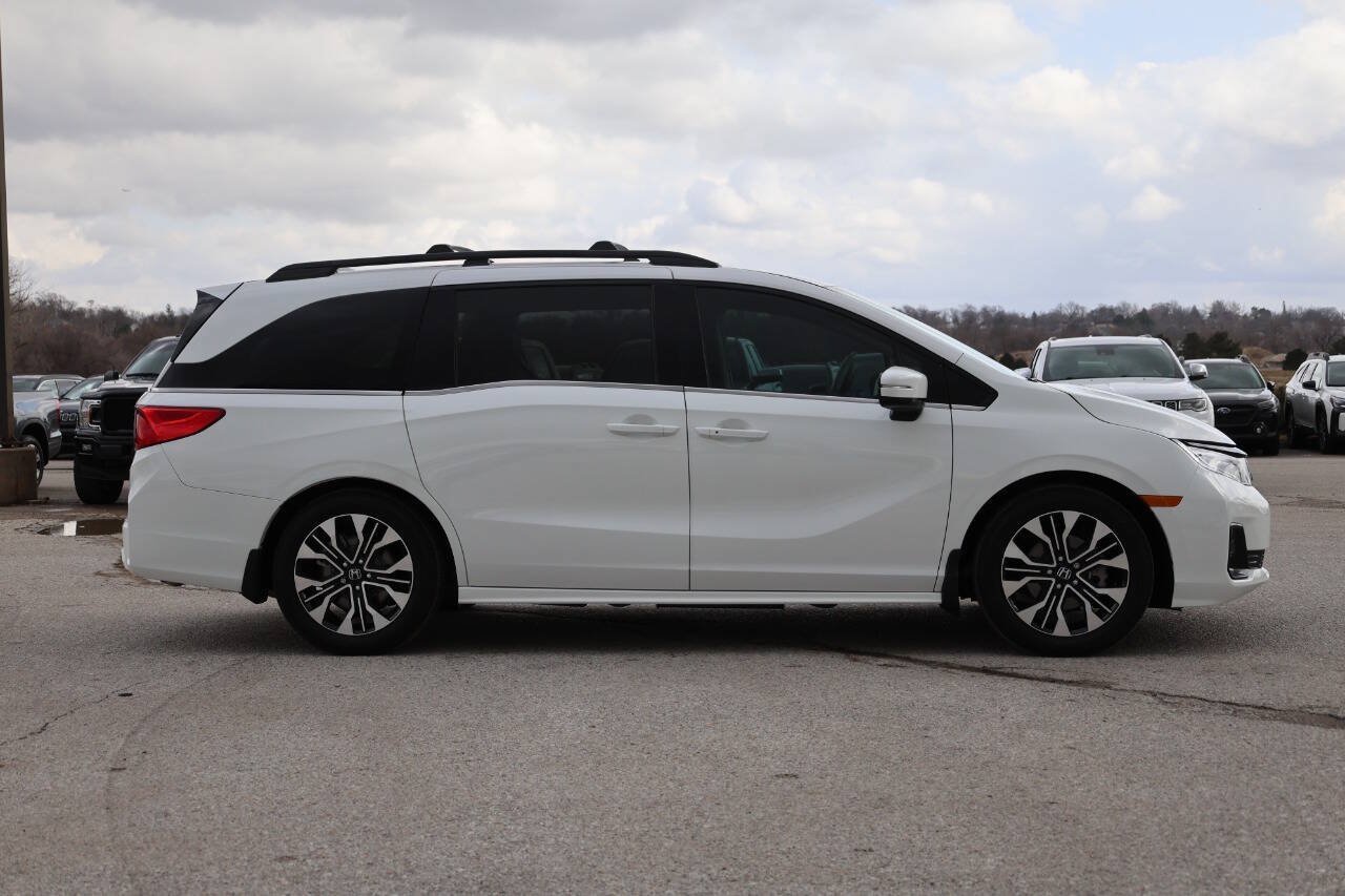 Used 2025 Honda Odyssey Elite image 7