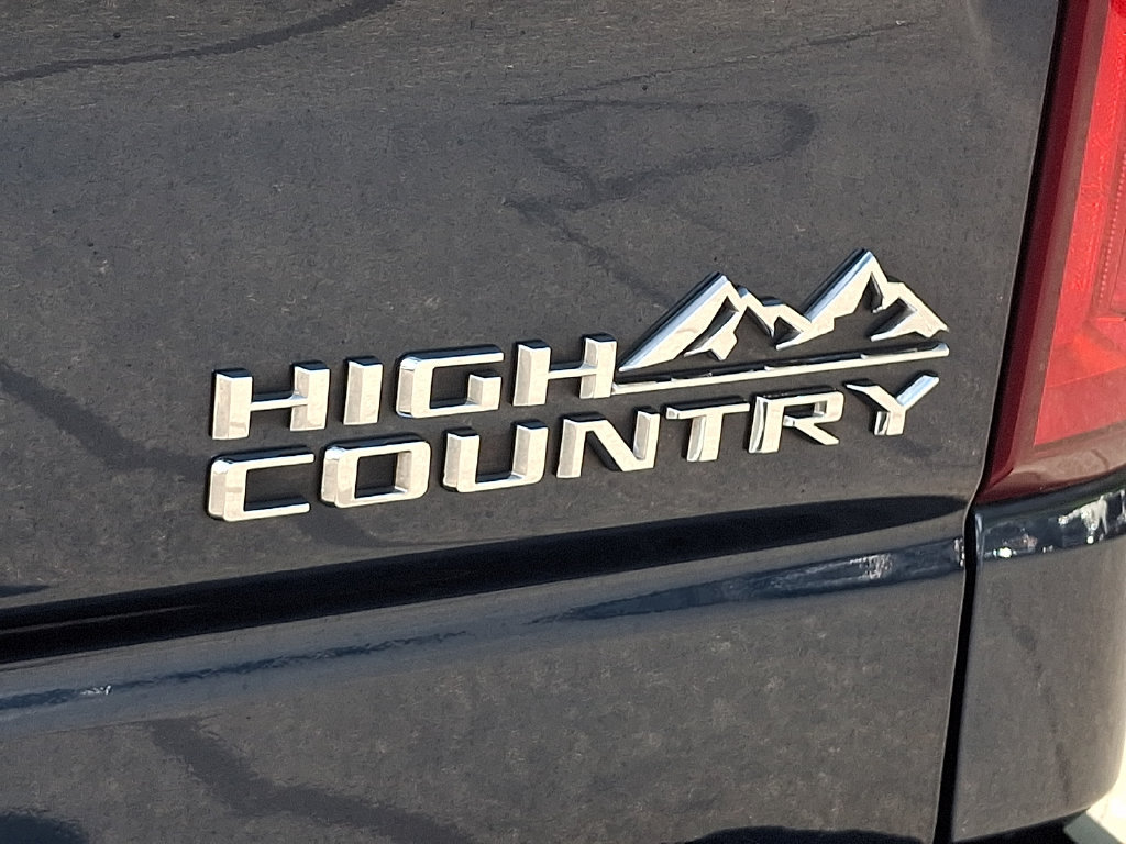 Used 2021 Chevrolet Silverado 1500 High Country w/ Technology Package AWD/4WD image 30