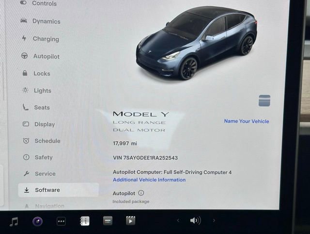 Used 2024 Tesla Model Y Long Range image 13