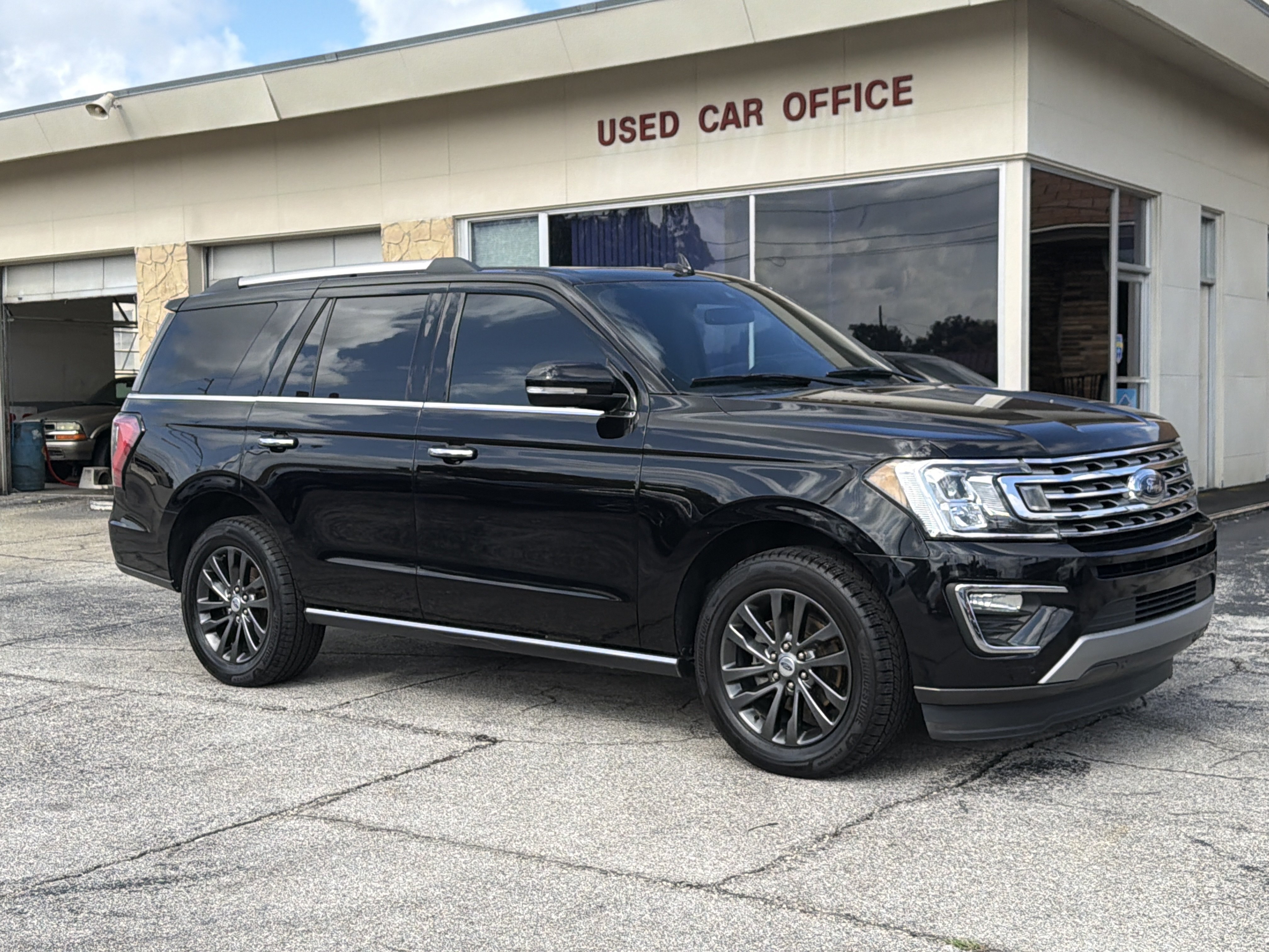 Used 2021 Ford Expedition Limited