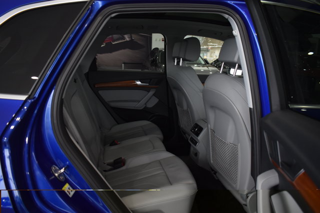 Used 2024 Audi Q5 e Premium Plus w/ Premium Plus Package AWD/4WD image 25