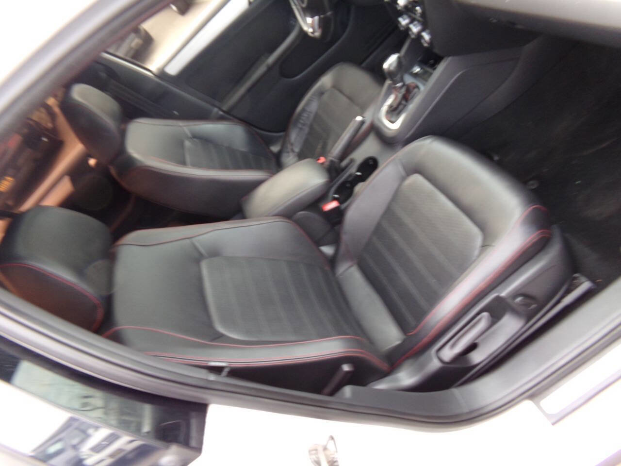 Used 2013 Volkswagen Jetta GLI Autobahn image 27