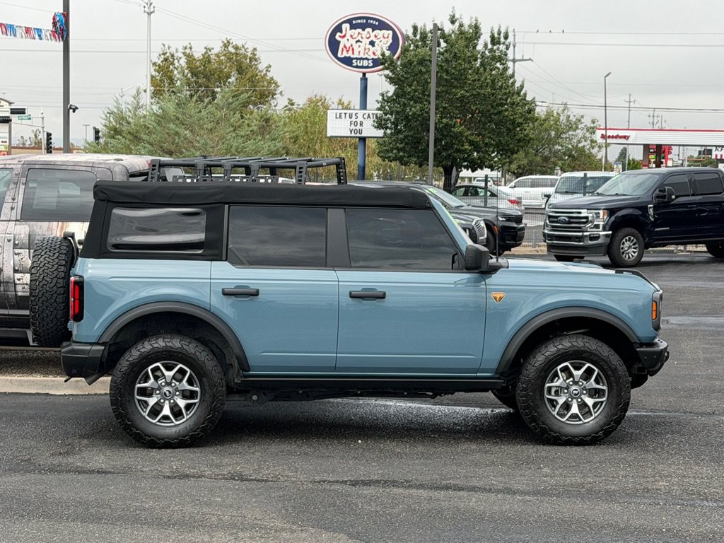Used 2022 Ford Bronco Badlands AWD/4WD image 3
