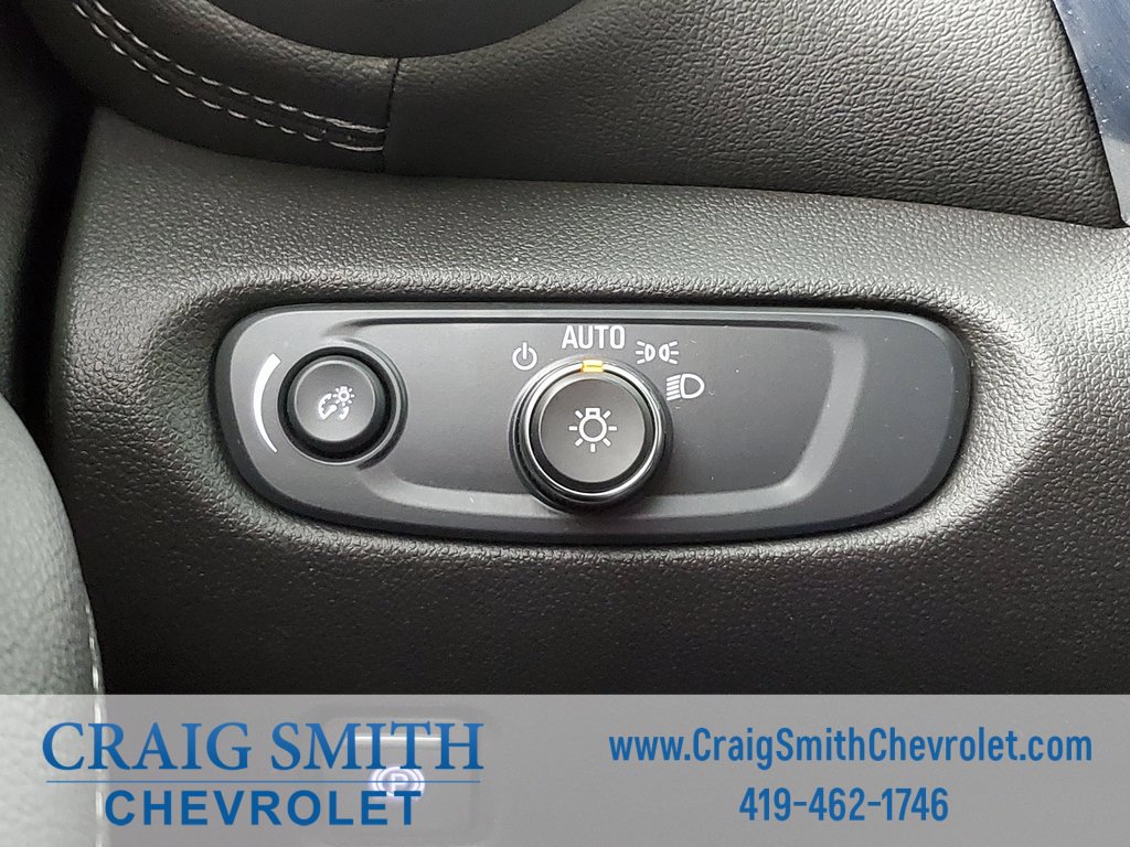 Used 2025 Chevrolet Blazer LT image 18