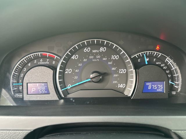 Used 2012 Toyota Camry XLE FWD image 16