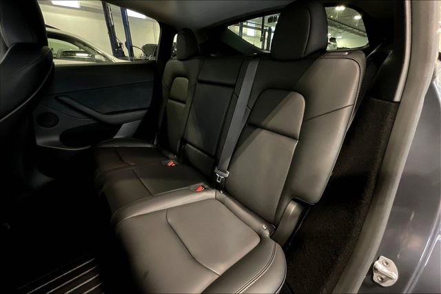 Used 2023 Tesla Model Y Performance image 25