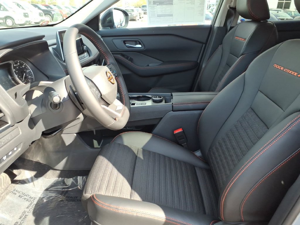 New 2027 Nissan Rogue SV w/ Rock Creek Premium Package AWD/4WD image 17