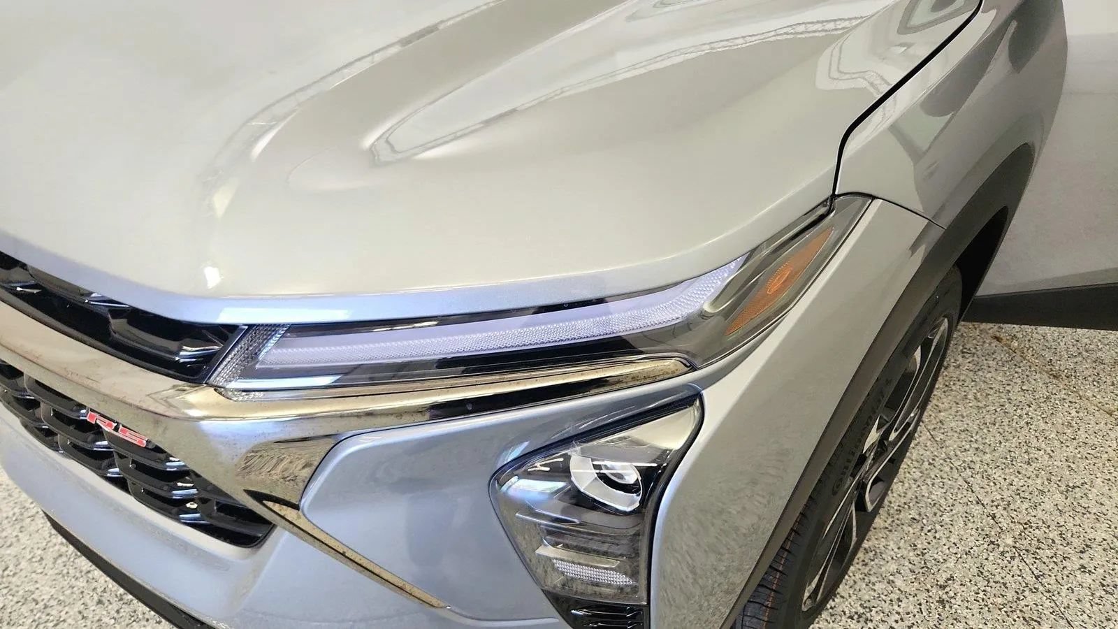 New 2026 Chevrolet Trax RS w/ Sunroof Package FWD image 33