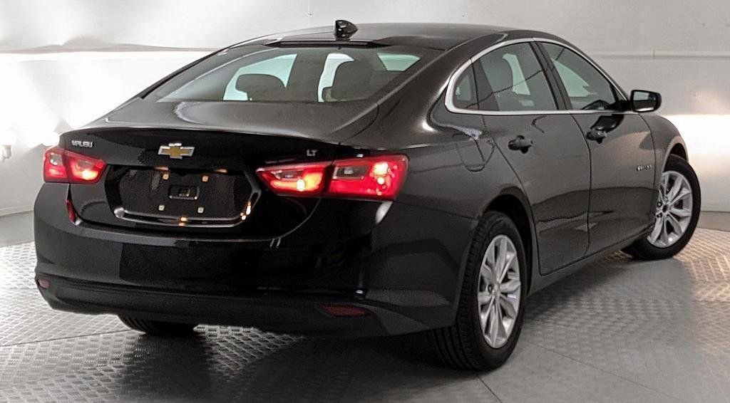 Used 2024 Chevrolet Malibu LT FWD image 3