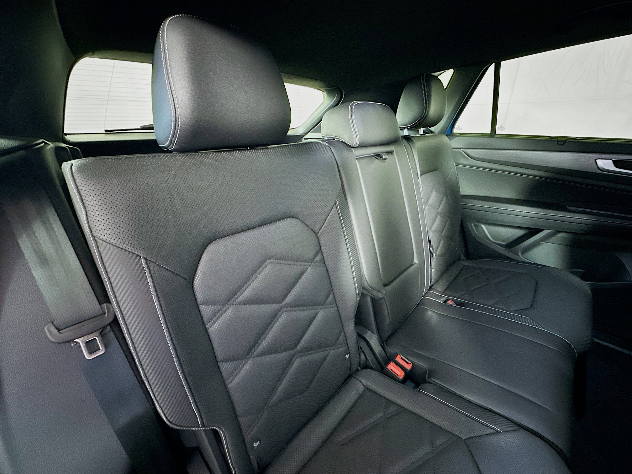 New 2025 Volkswagen Atlas Cross Sport SE image 24