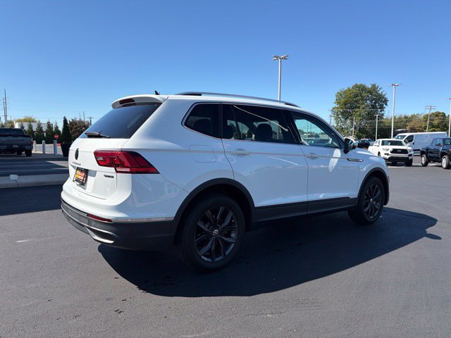 Used 2024 Volkswagen Tiguan SE AWD/4WD image 7