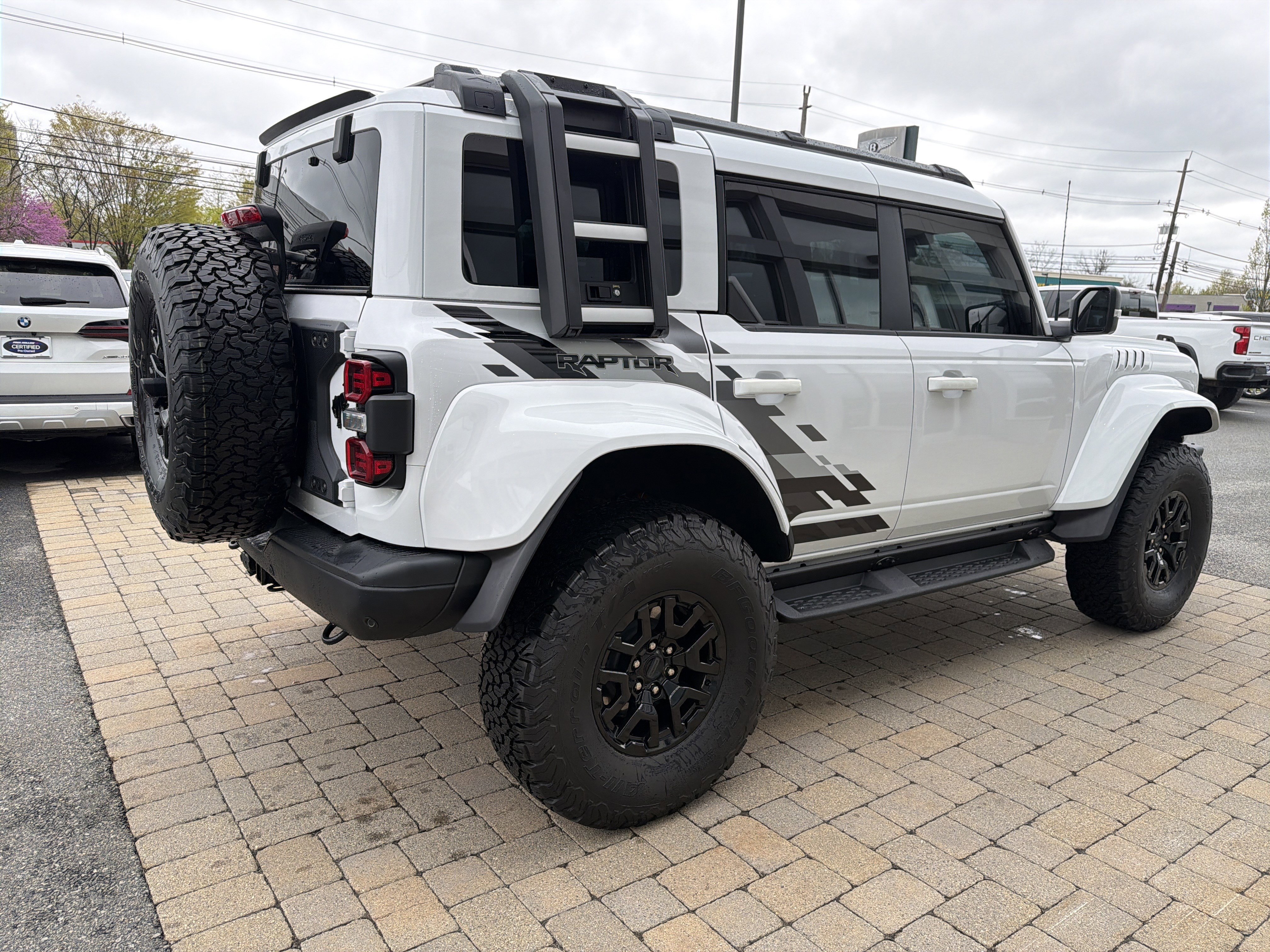 Used 2025 Ford Bronco Raptor image 11