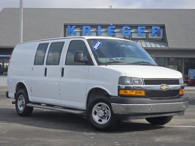 Used 2024 Chevrolet Express 2500 w/ Driver Convenience Package image 2