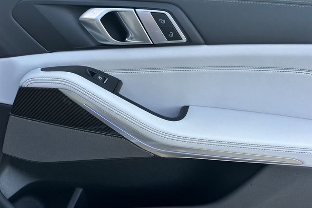 Used 2026 BMW X5 M60i image 19