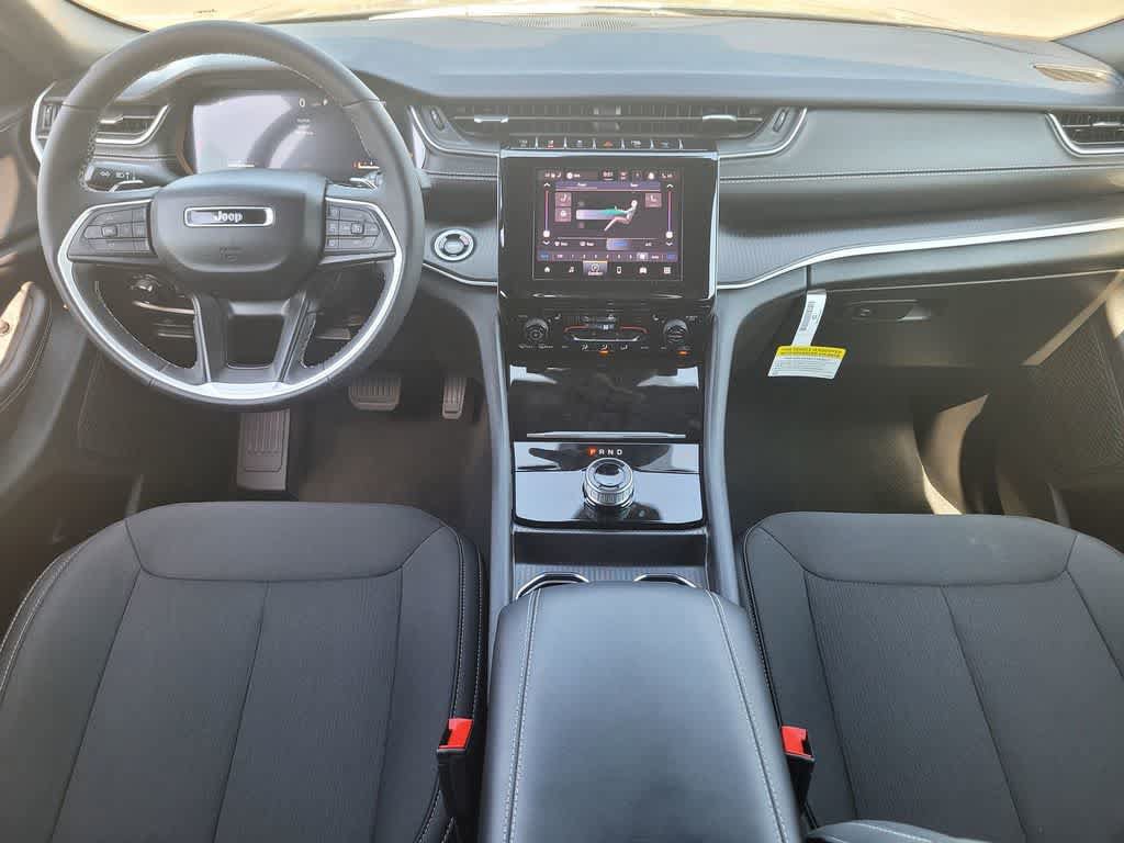 New 2025 Jeep Grand Cherokee L Laredo w/ Luxury Tech Group I AWD/4WD image 8