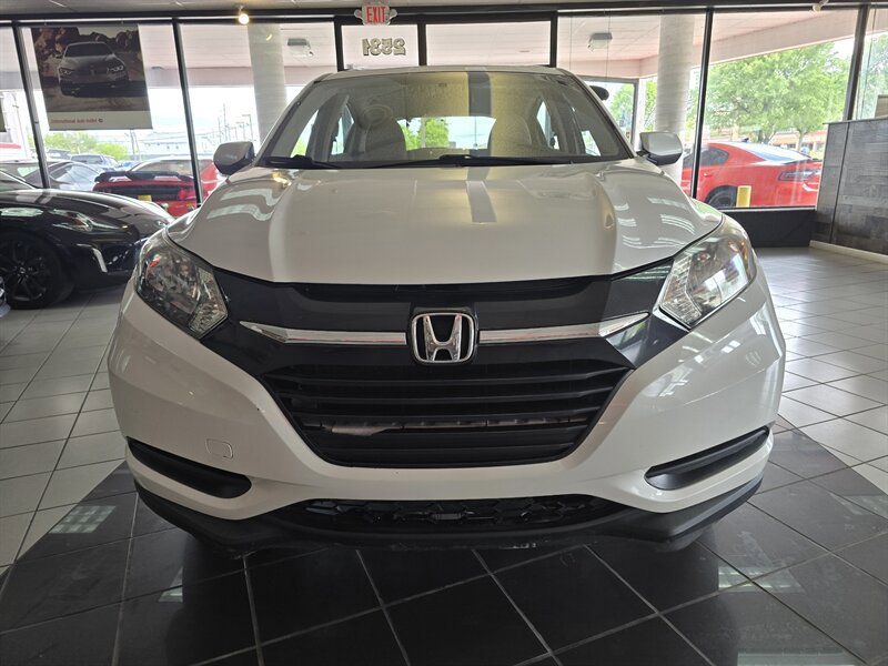 Used 2016 Honda HR-V LX image 2