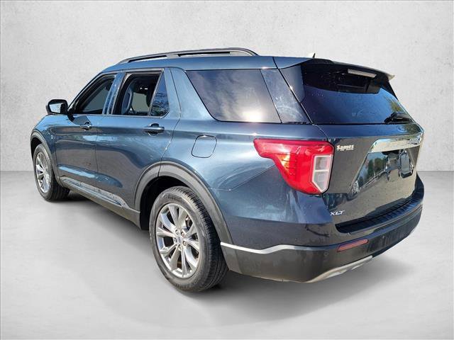 Used 2022 Ford Explorer XLT w/ Equipment Group 202A image 7