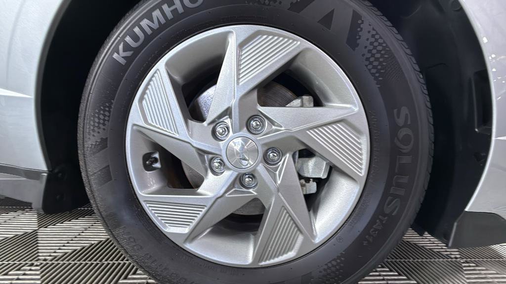 Used 2025 Hyundai Sonata SE image 34