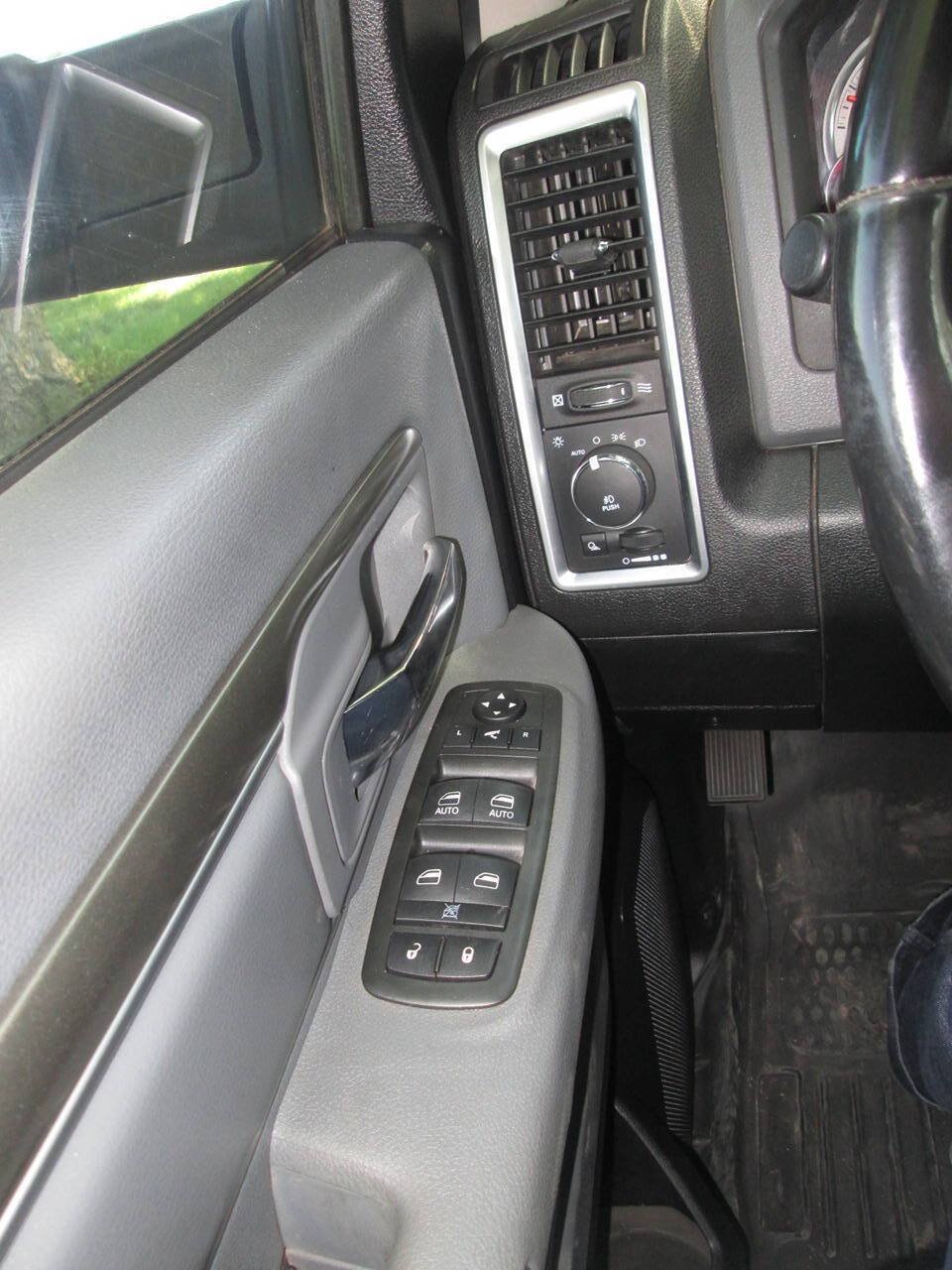 Used 2015 RAM 2500 Big Horn AWD/4WD image 19