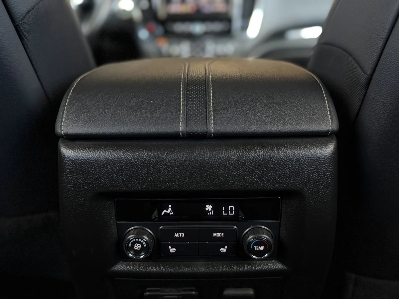 Used 2023 Chevrolet Traverse Premier w/ Redline Edition AWD/4WD image 47