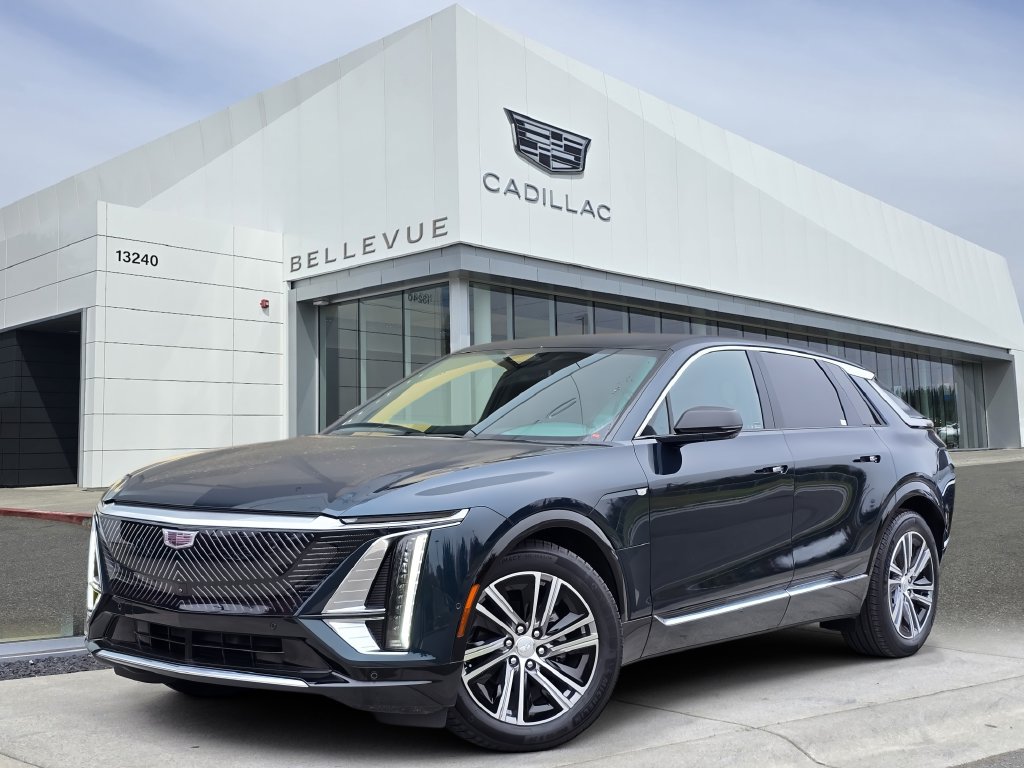 Certified 2024 Cadillac Lyriq Luxury AWD/4WD image 1