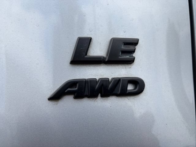 Used 2025 Toyota RAV4 LE AWD/4WD image 22