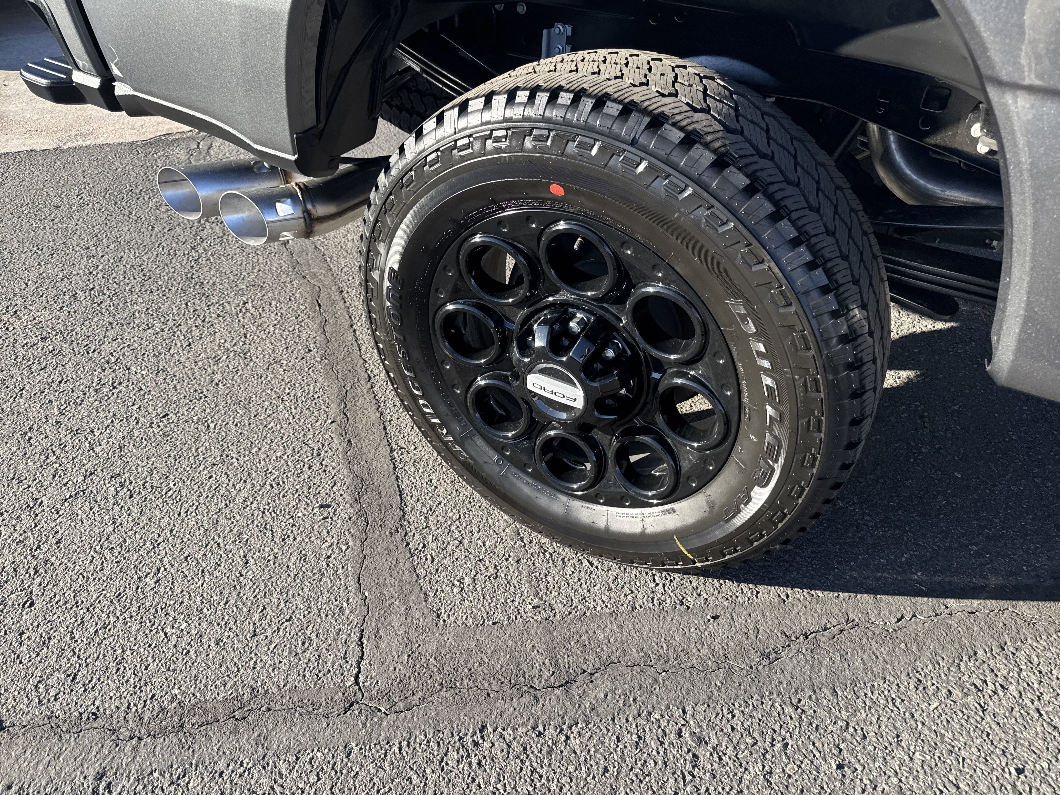 New 2025 Ford F350 XLT w/ Black Appearance Package image 9