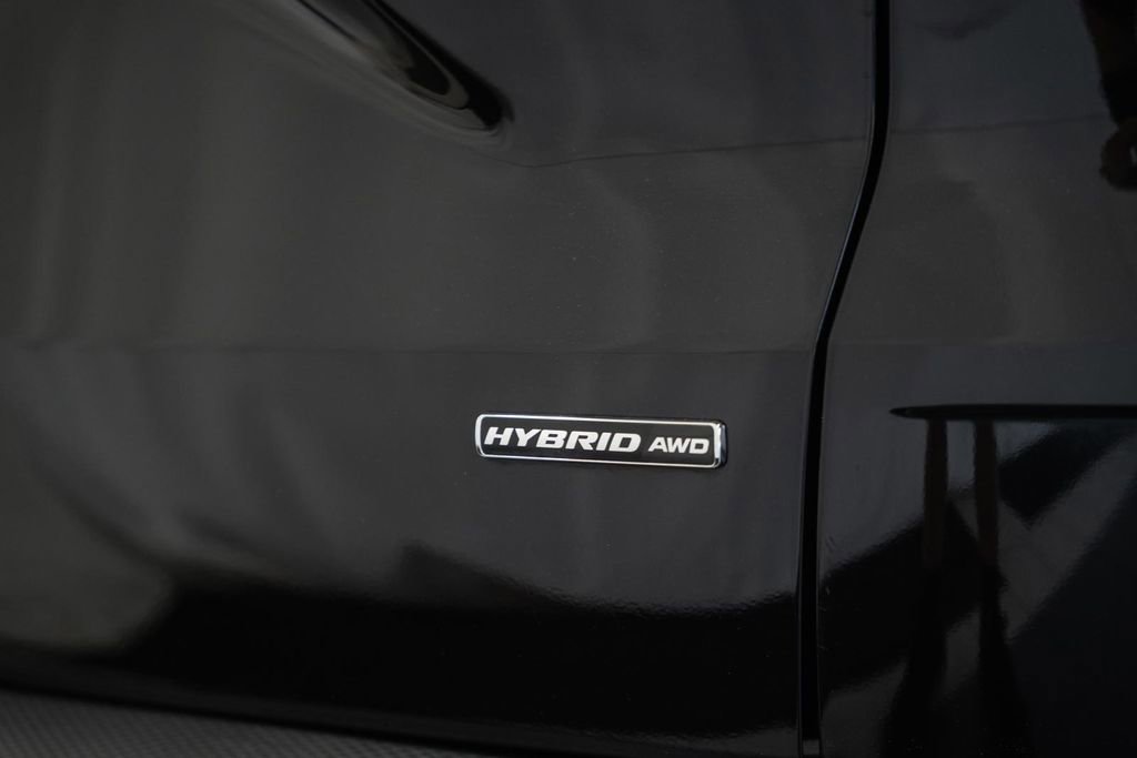 Used 2020 Ford Escape Titanium AWD/4WD image 8