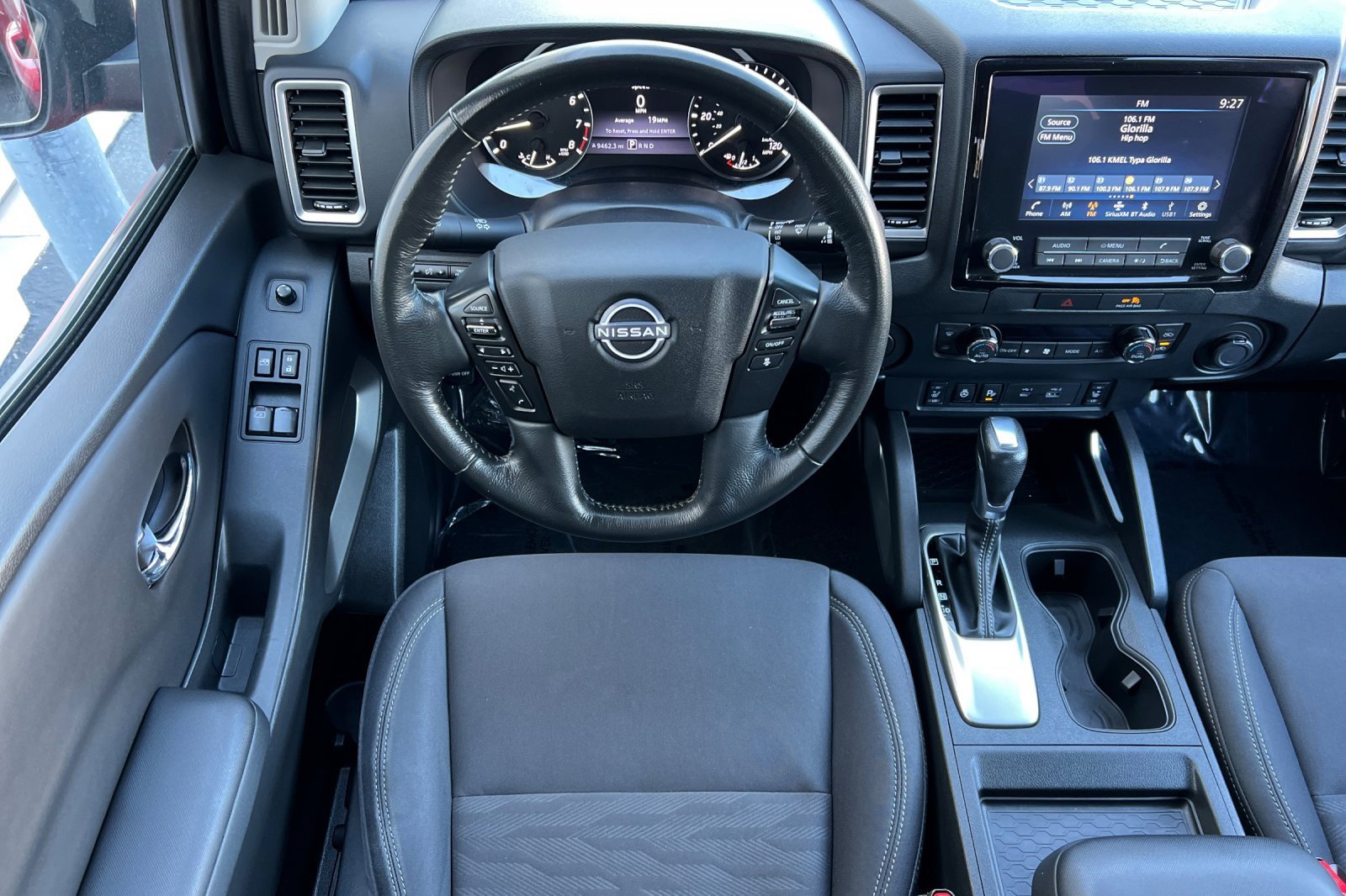 Used 2022 Nissan Frontier SV image 14