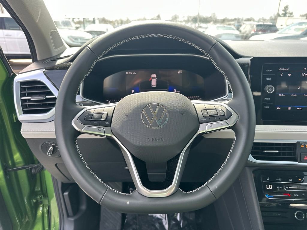 New 2026 Volkswagen Taos SE AWD/4WD image 18