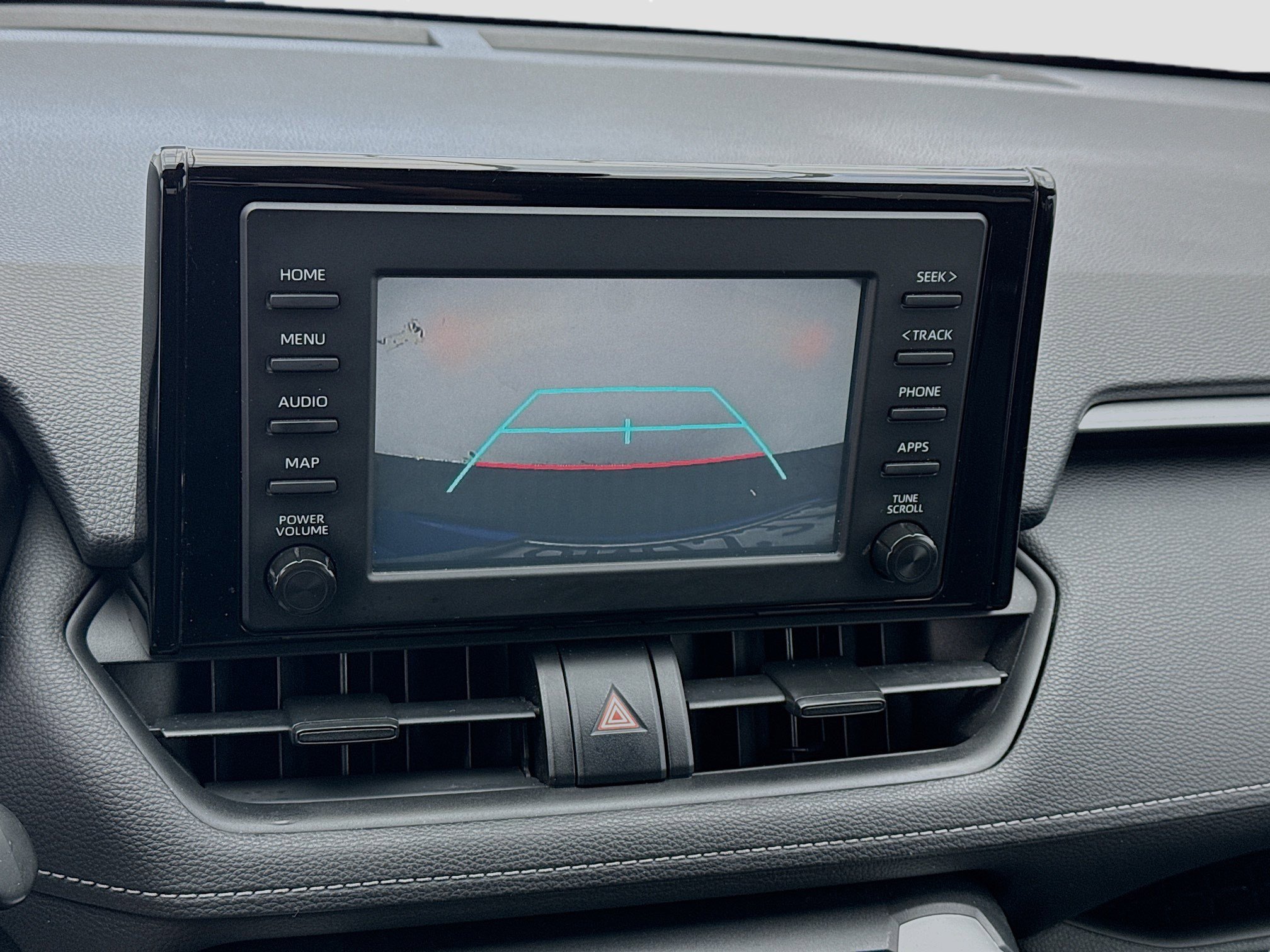 Used 2019 Toyota RAV4 XLE w/ Convenience Package image 10