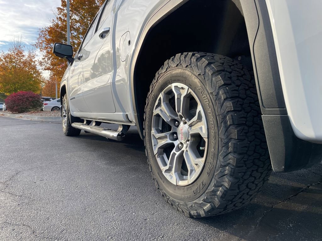 Used 2023 GMC Sierra 1500 SLT w/ SLT Convenience Package image 3