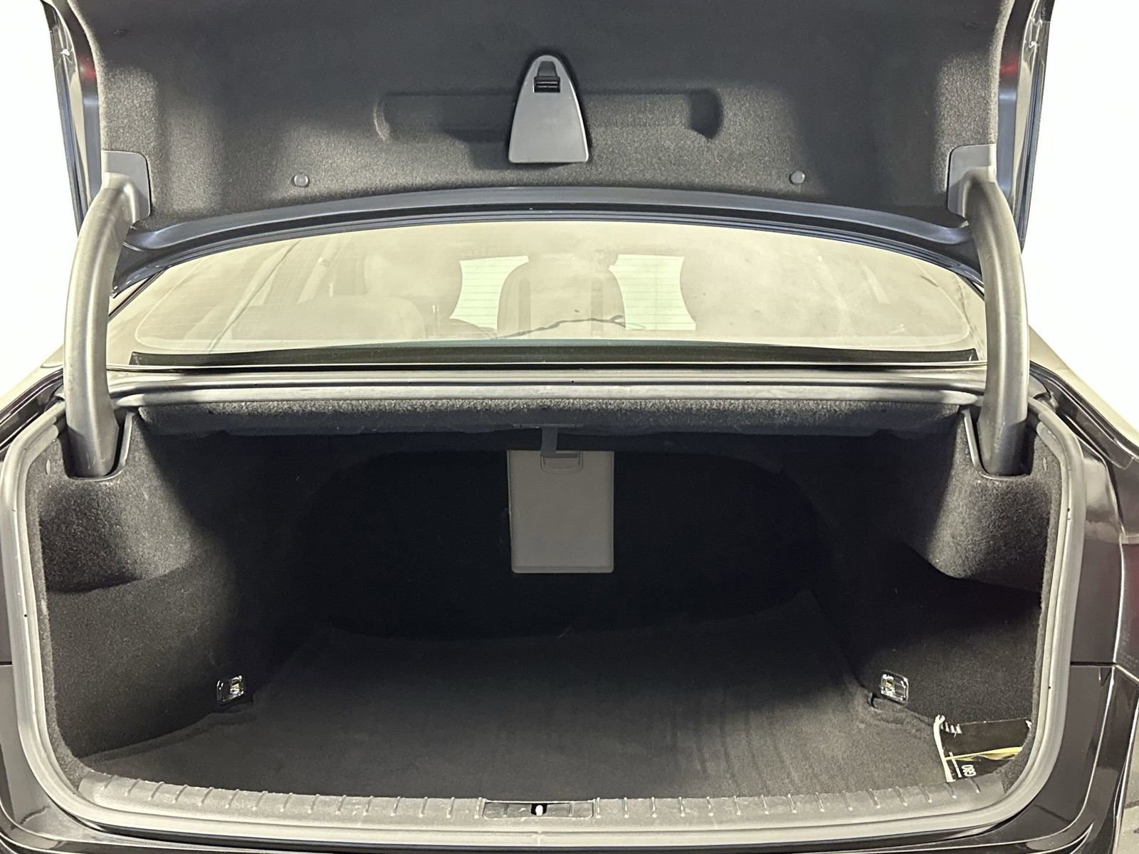 Used 2018 Genesis G80 5.0 Ultimate image 29