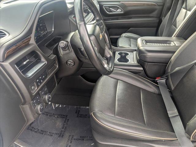 Used 2023 Chevrolet Suburban Premier image 16