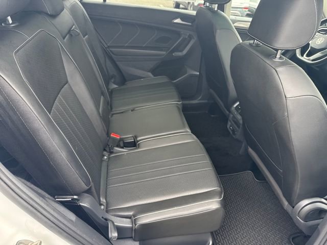 Certified 2023 Volkswagen Tiguan SE w/ Panoramic Sunroof Package image 31