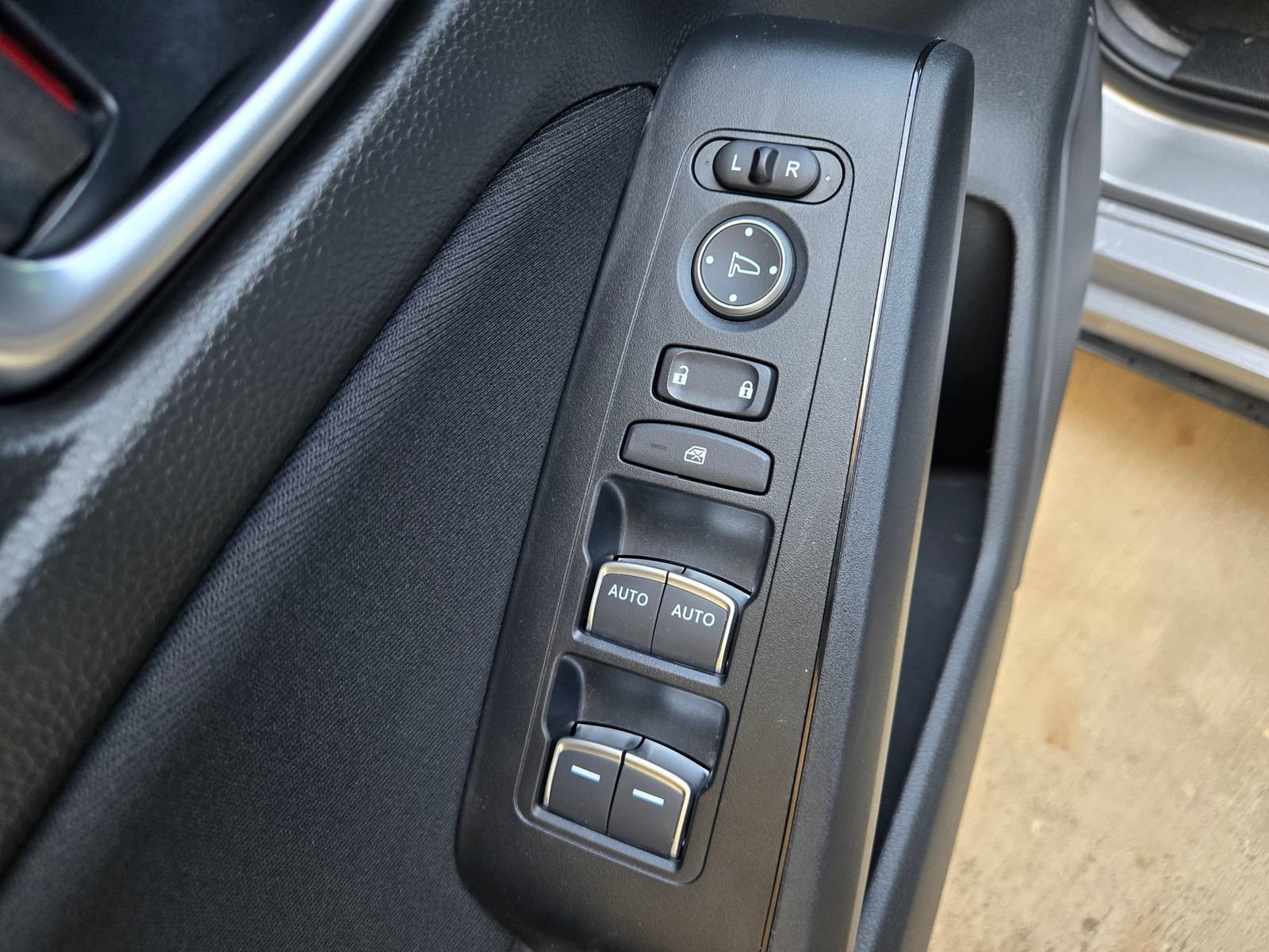 Used 2024 Honda Civic Sport image 29