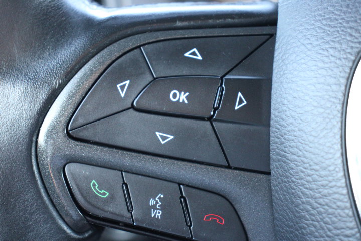 Used 2016 Dodge Challenger SXT image 19