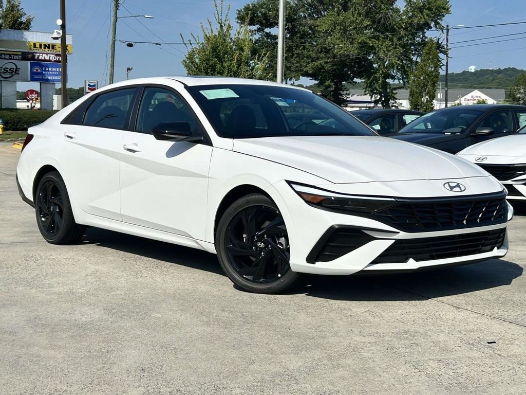 New 2026 Hyundai Elantra SEL Sport FWD image 1