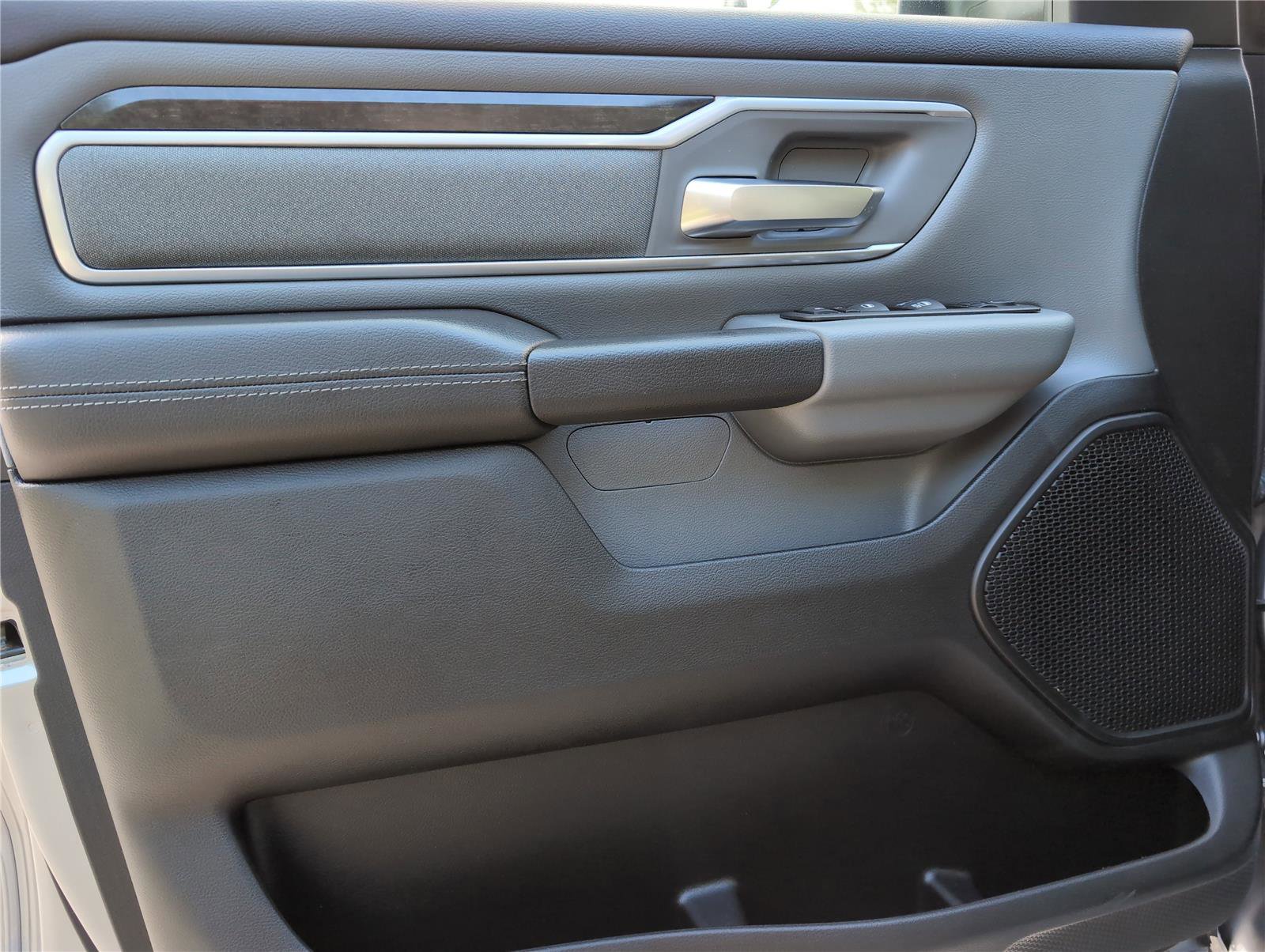 Used 2022 RAM 1500 Big Horn image 11