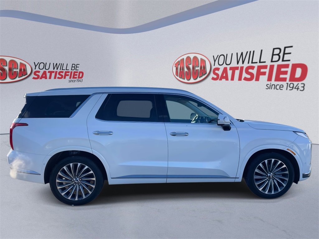Used 2024 Hyundai Palisade Calligraphy image 5