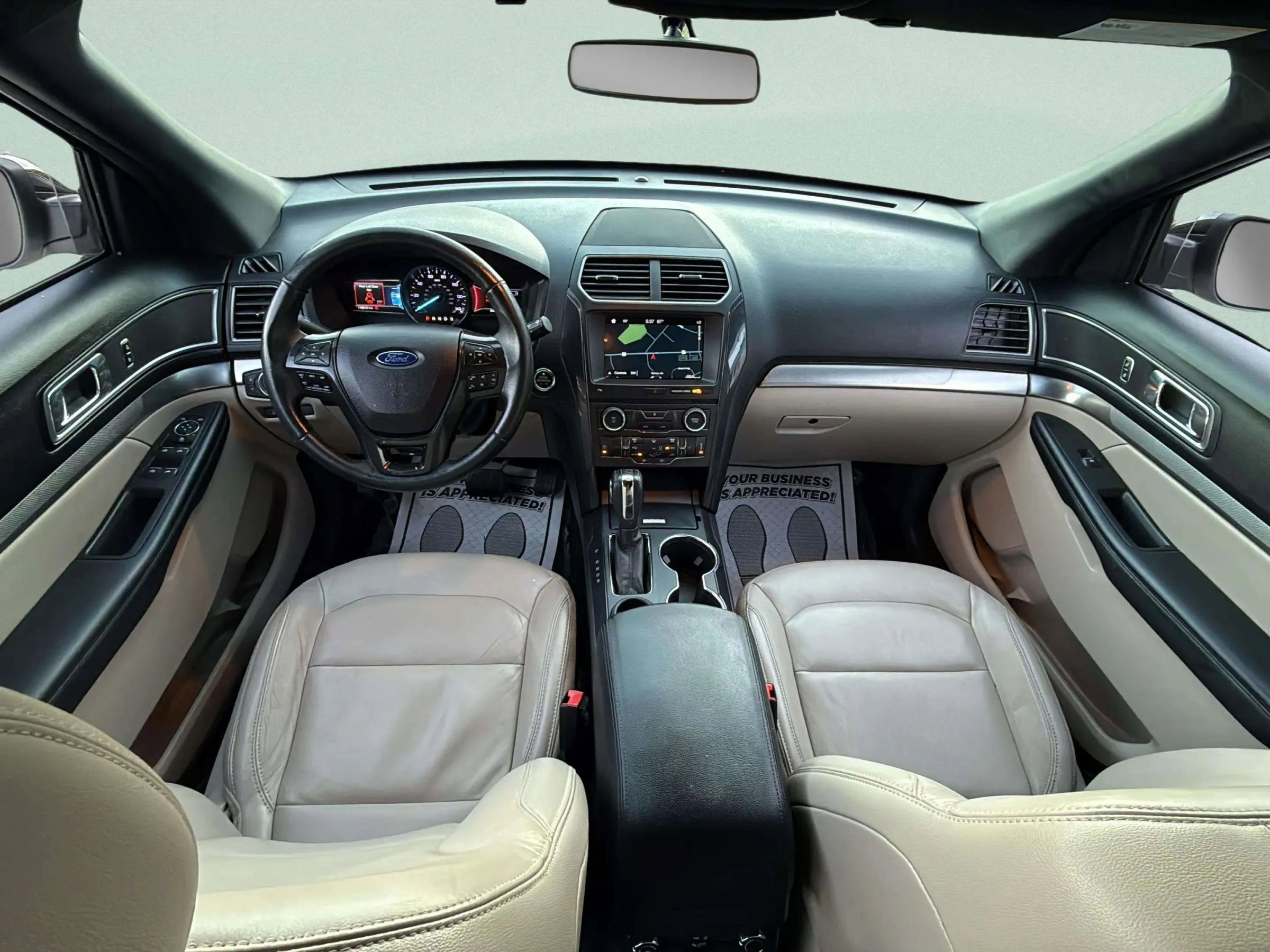 Used 2018 Ford Explorer XLT w/ Equipment Group 202A image 16