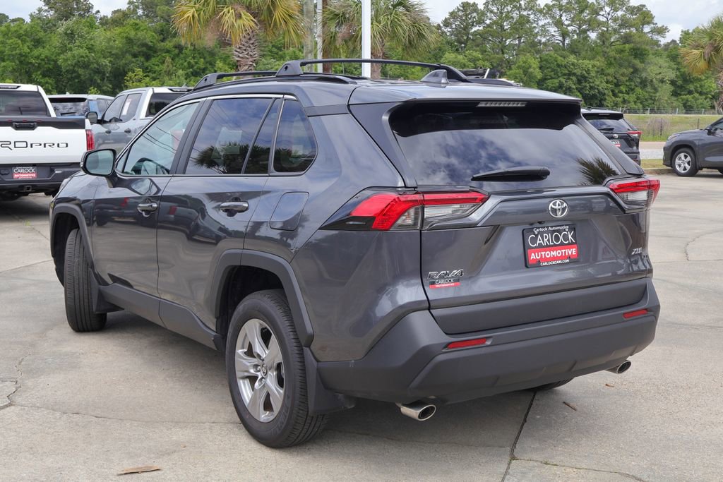 Used 2025 Toyota RAV4 XLE image 20