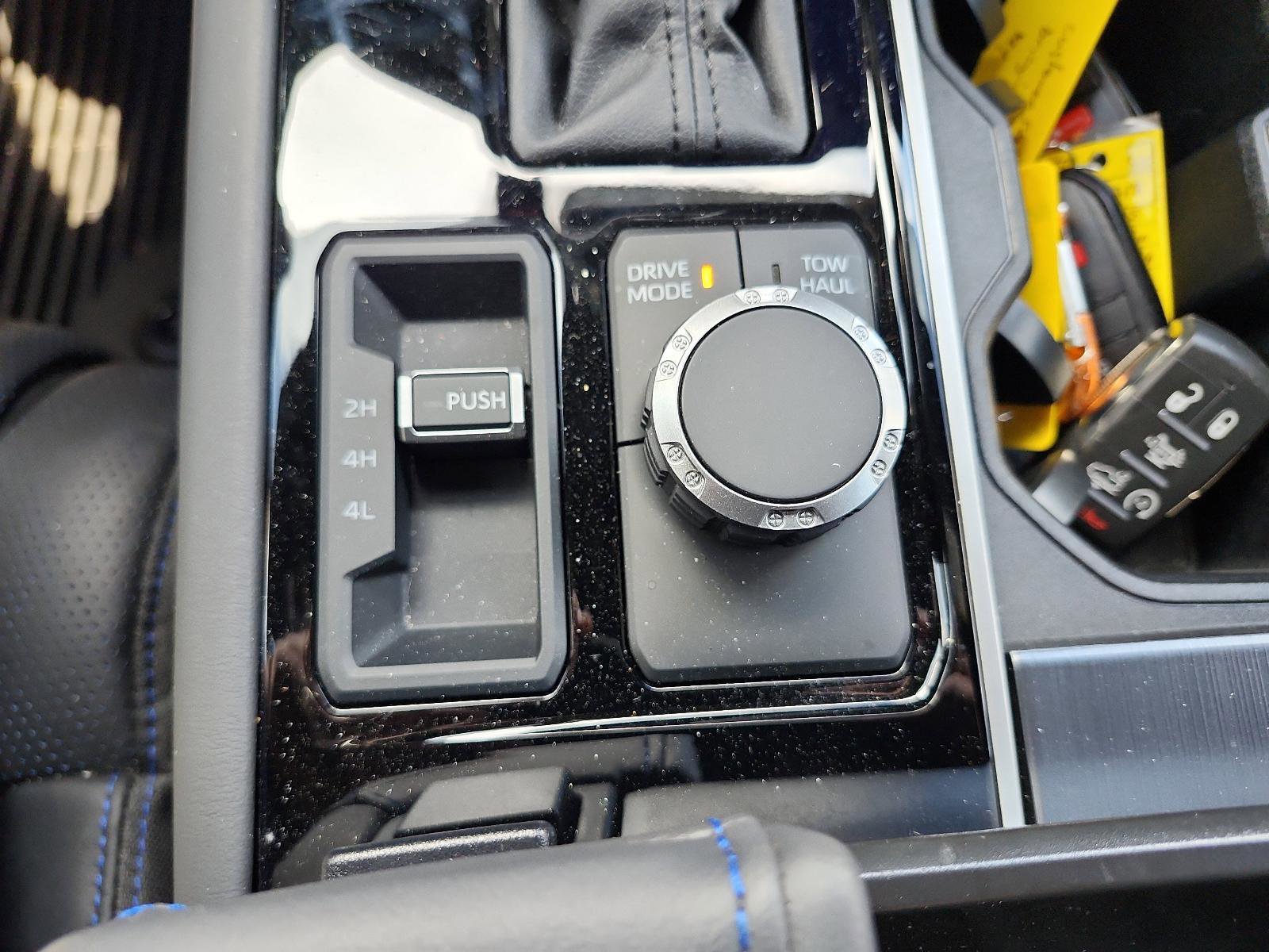 Used 2025 Toyota Sequoia Platinum image 26