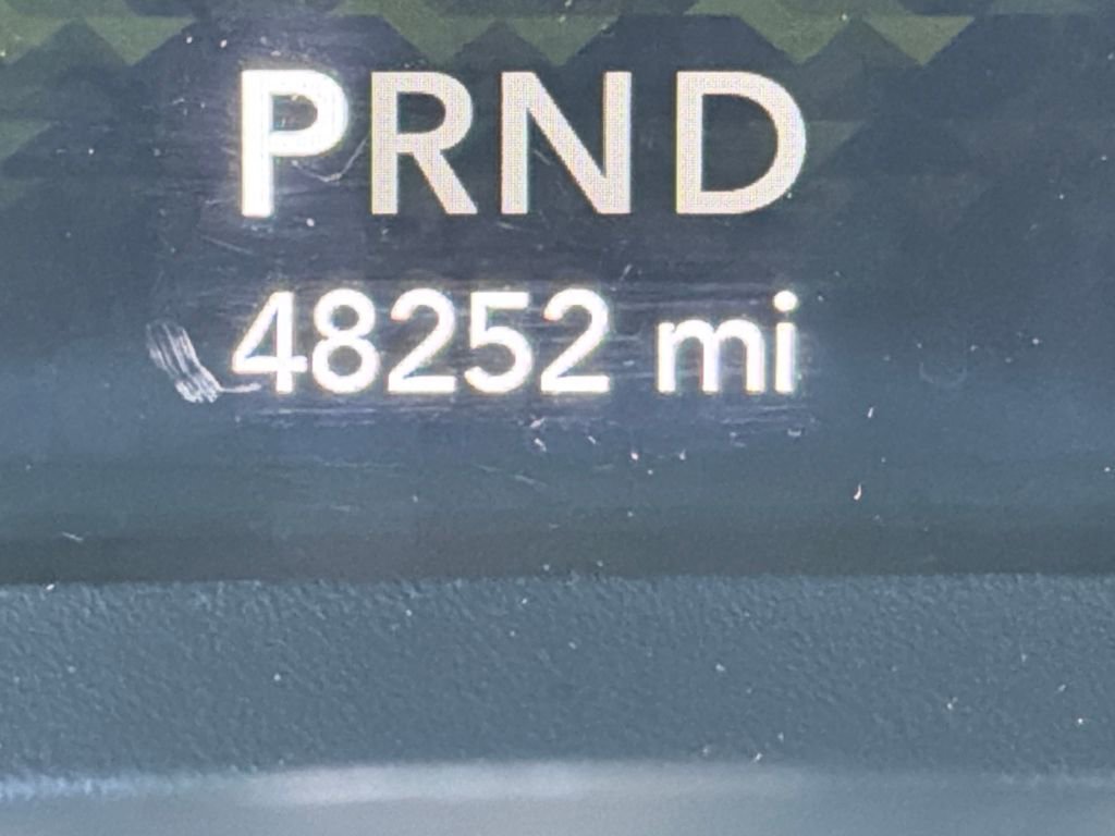 Used 2024 Jeep Wrangler Sahara image 21