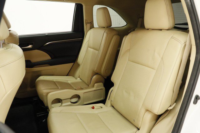 Used 2014 Toyota Highlander Limited FWD image 29